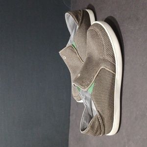 OLUKAI NOHEA .MESH SHOES MENS Sz11 MUSTANG LIME PEEL SLIP-ON 10188-13AP